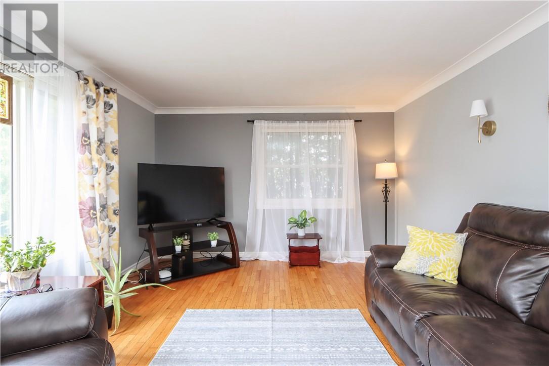 12 Oakwood Avenue, Capreol, Ontario  P0M 1H0 - Photo 10 - 2130000
