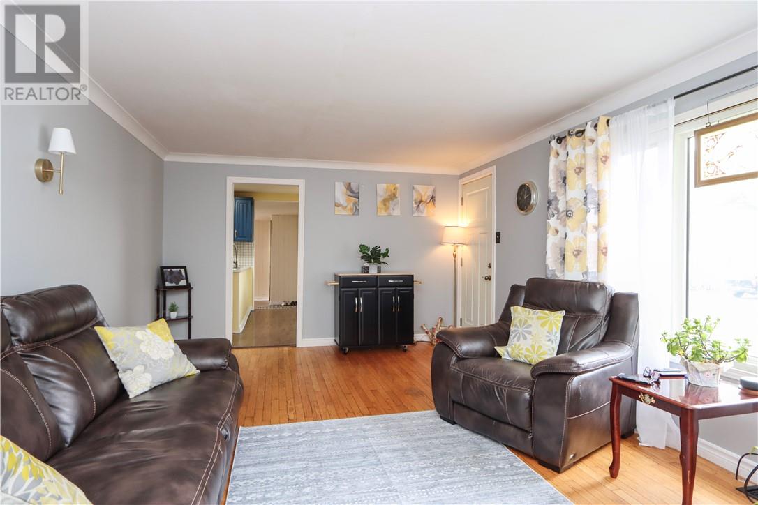12 Oakwood Avenue, Capreol, Ontario  P0M 1H0 - Photo 11 - 2130000