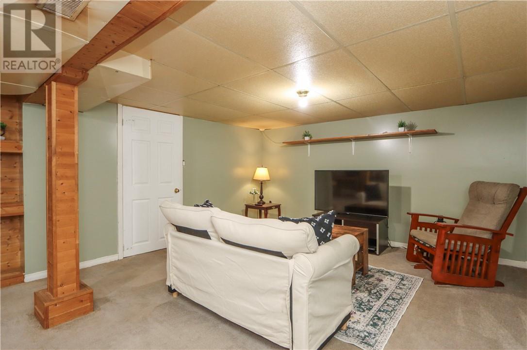 12 Oakwood Avenue, Capreol, Ontario  P0M 1H0 - Photo 24 - 2130000