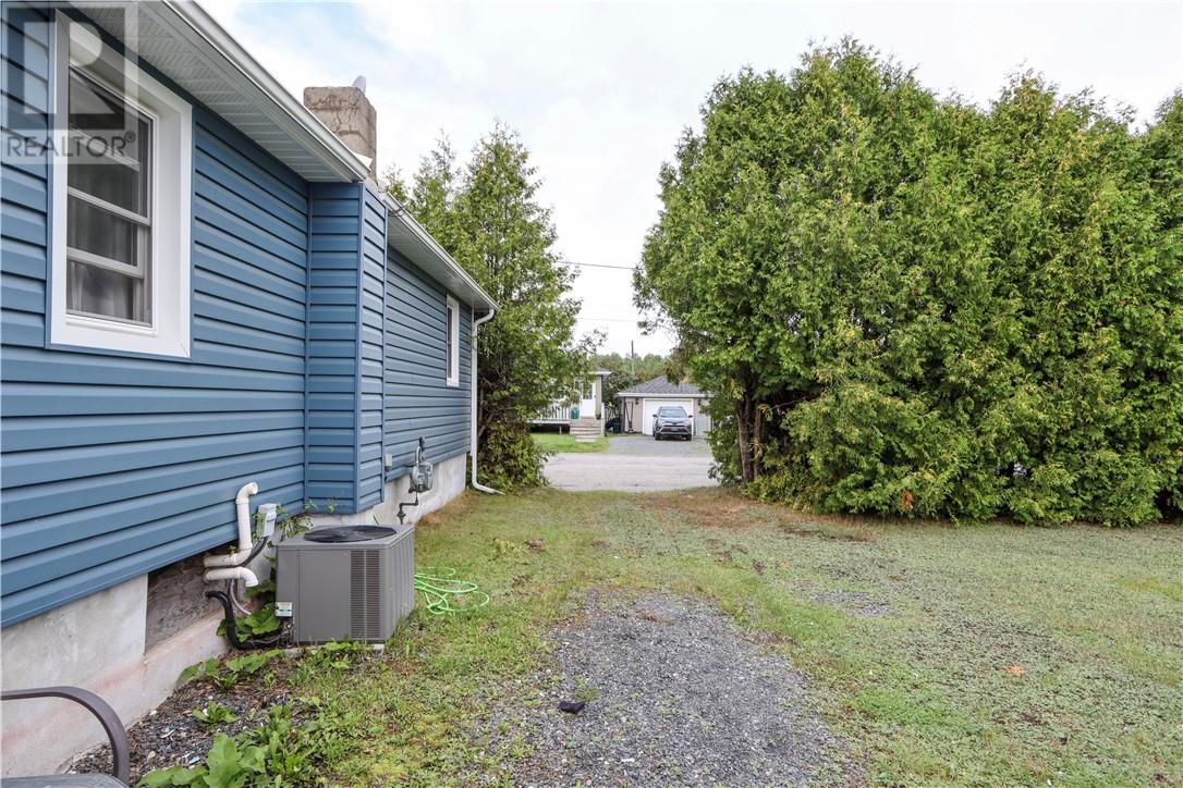 12 Oakwood Avenue, Capreol, Ontario  P0M 1H0 - Photo 35 - 2130000