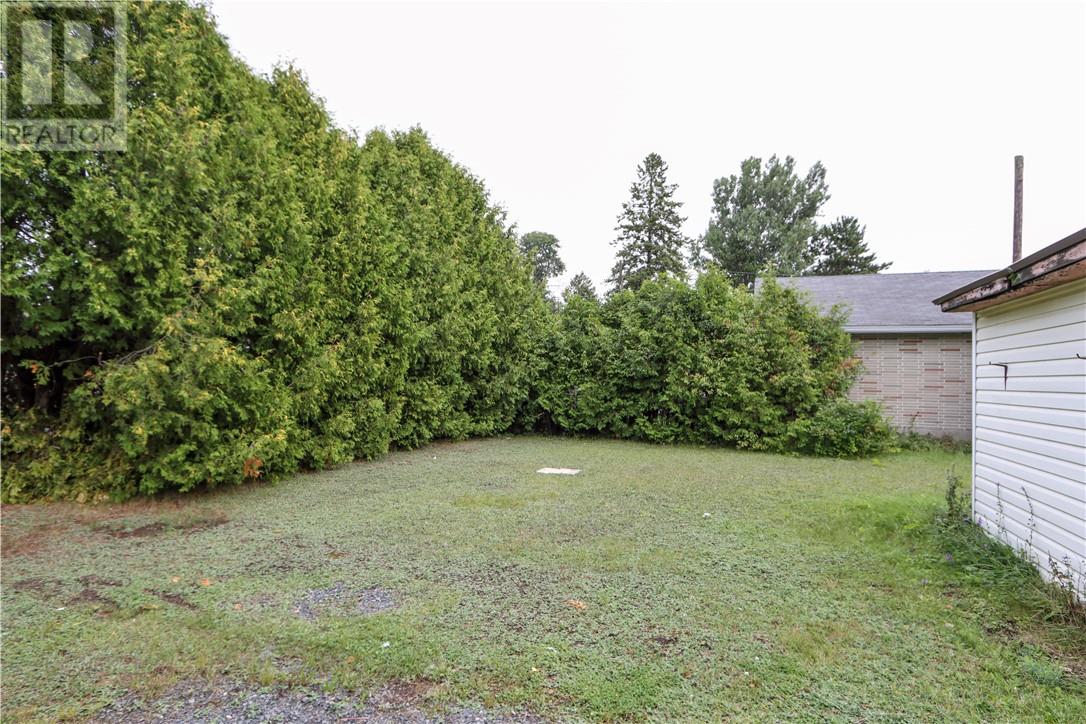 12 Oakwood Avenue, Capreol, Ontario  P0M 1H0 - Photo 36 - 2130000