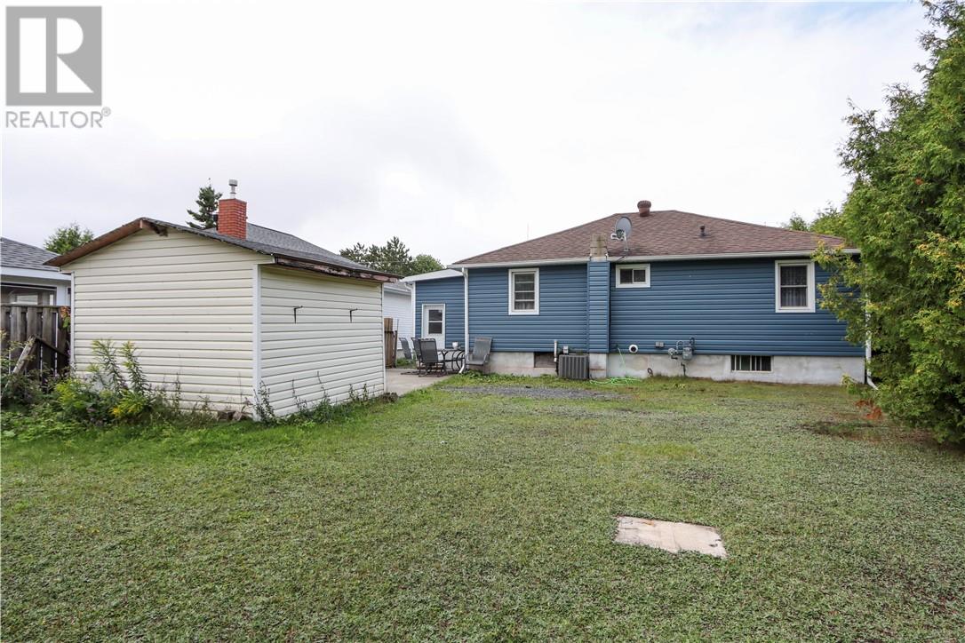 12 Oakwood Avenue, Capreol, Ontario  P0M 1H0 - Photo 37 - 2130000