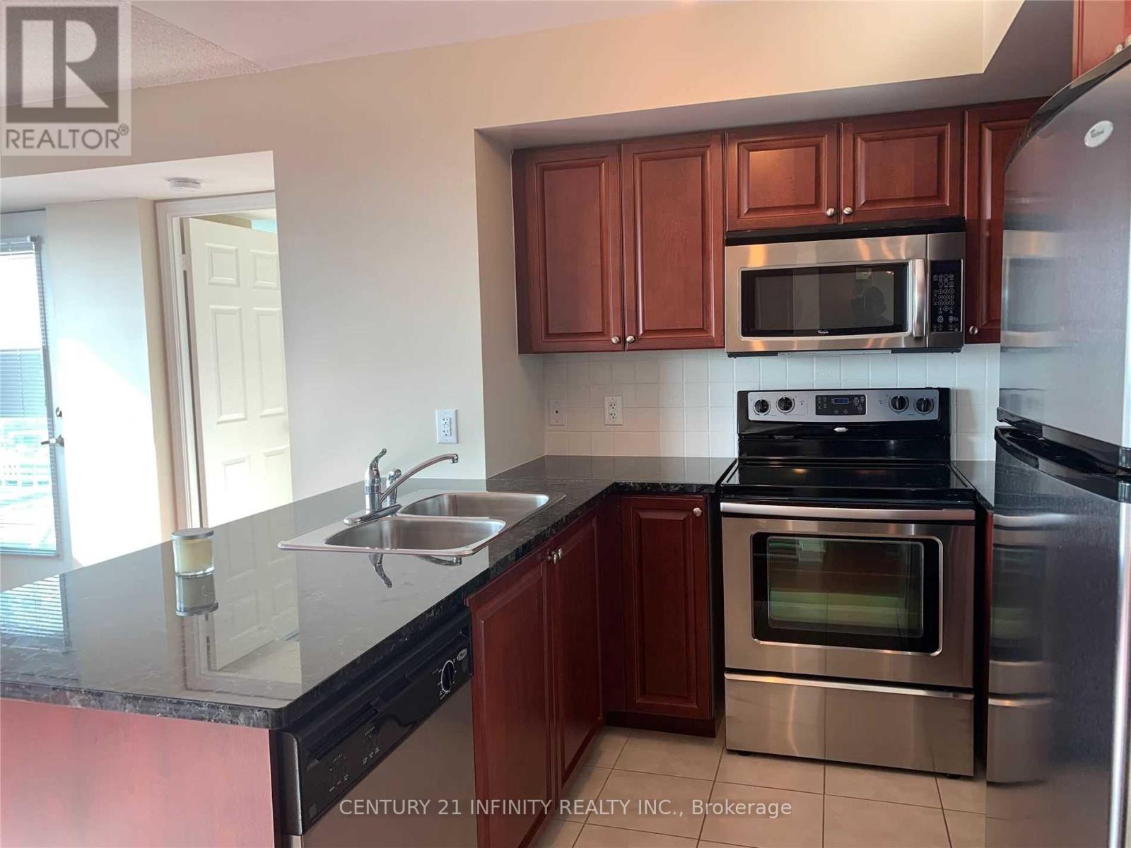 2906 - 208 Enfield Place, Mississauga (City Centre), Ontario  L5B 0G8 - Photo 9 - W13712620
