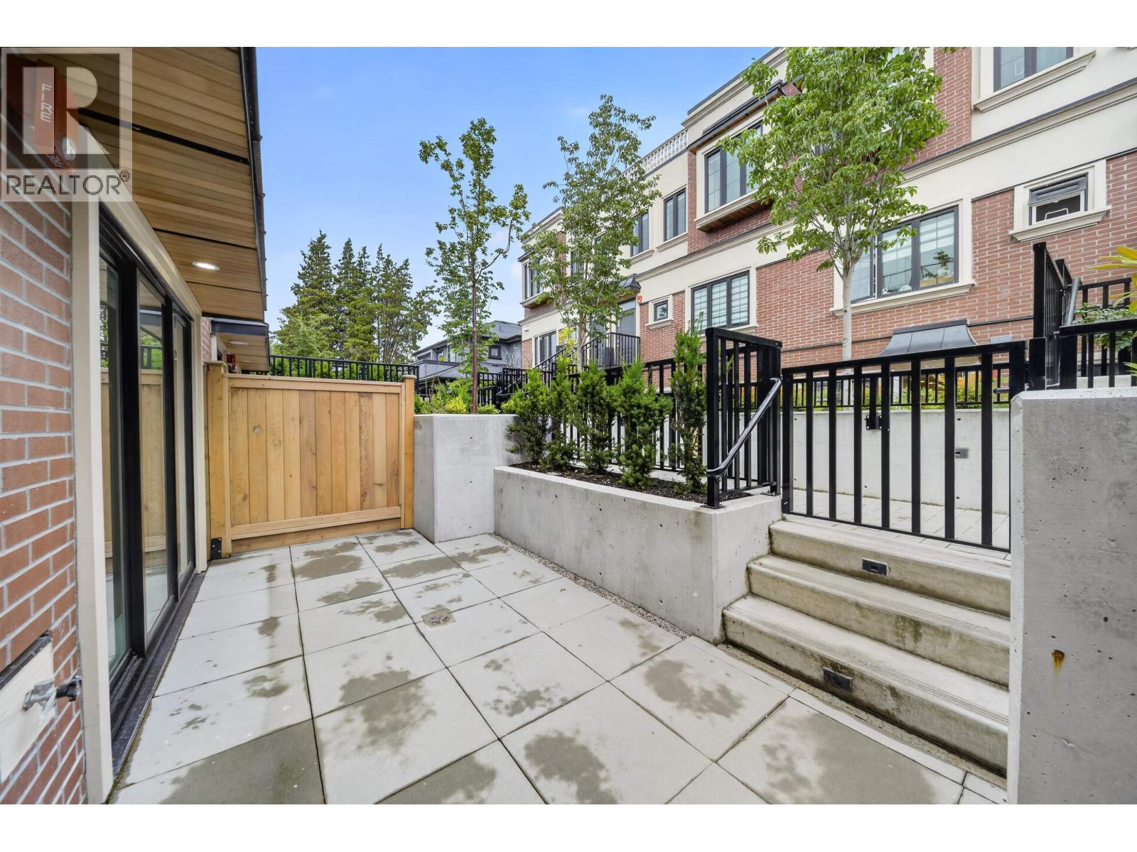 110 918 W 32nd Avenue, Vancouver, British Columbia  V5Z 2K2 - Photo 3 - R3158311