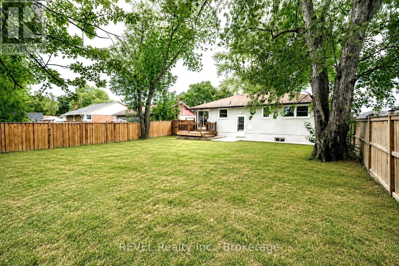 35 Burness Drive, St. Catharines, Ontario  L2P 1J4 - Photo 37 - X13712666