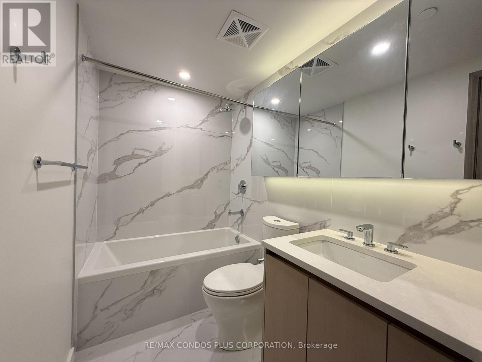 3107 - 3 Concord Cityplace Way, Toronto, Ontario  M5V 0X4 - Photo 12 - C13712656