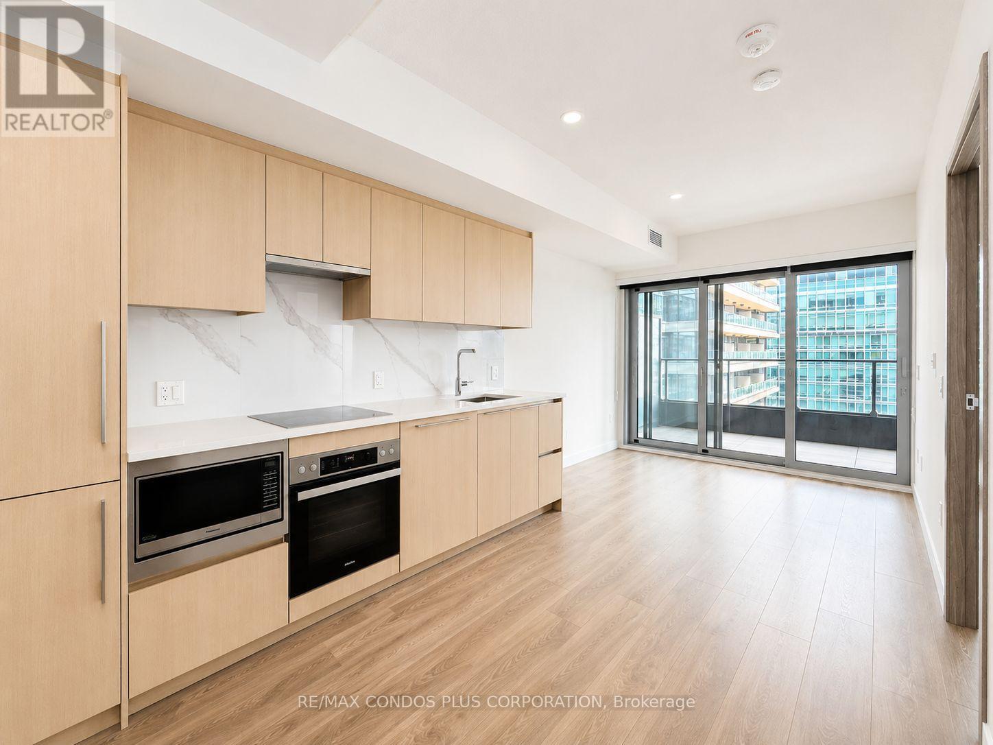3107 - 3 Concord Cityplace Way, Toronto, Ontario  M5V 0X4 - Photo 2 - C13712656