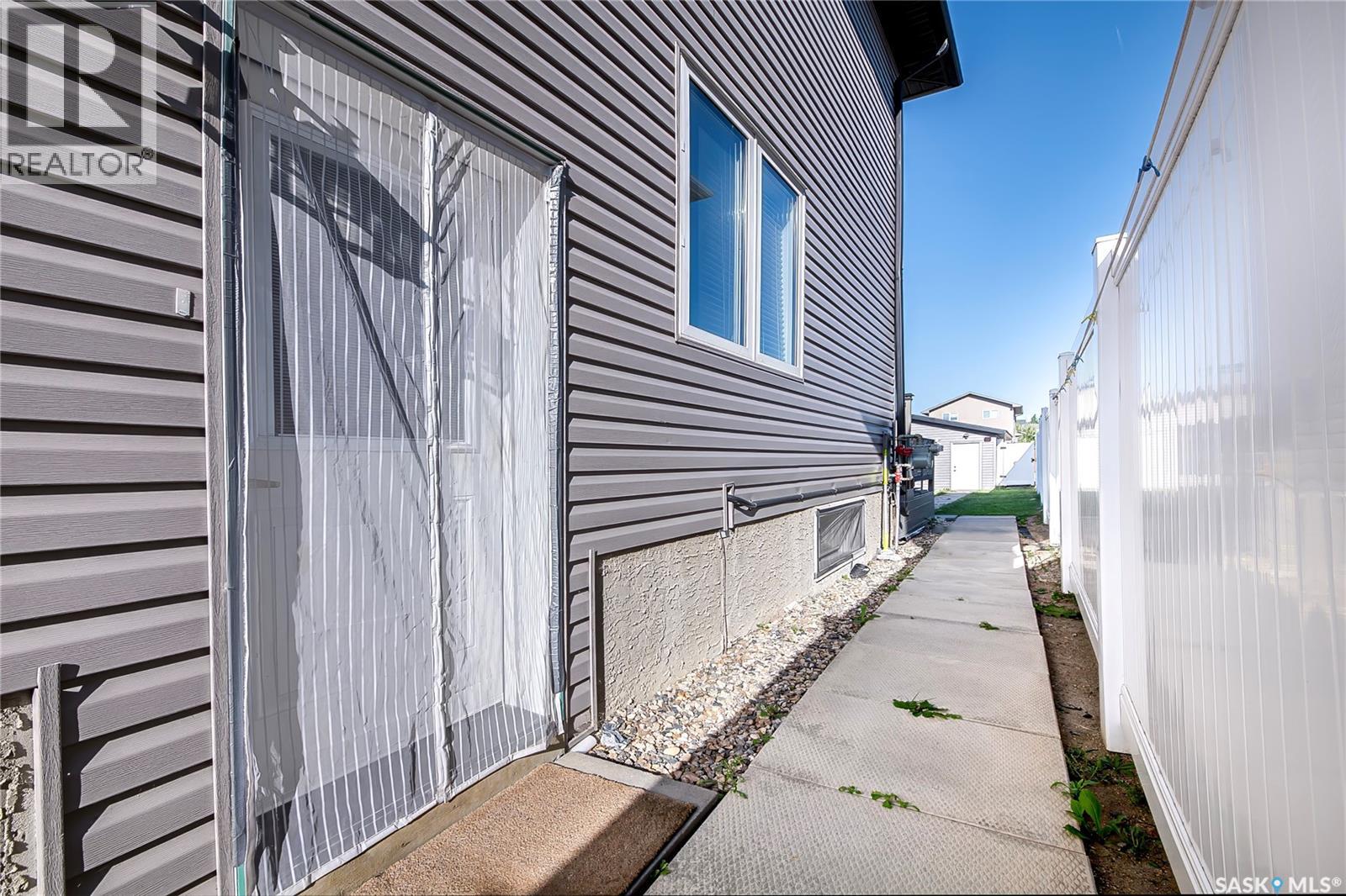 547 Evergreen Boulevard, Saskatoon, Saskatchewan  S7W 0L4 - Photo 30 - SK046581