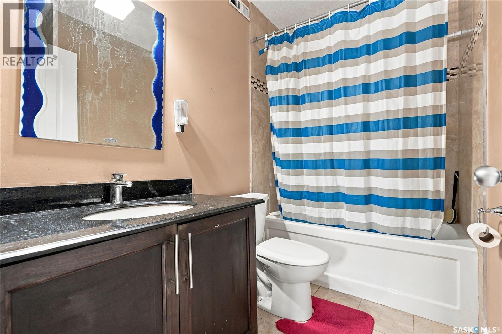 18 118 Hampton Circle, Saskatoon, Saskatchewan  S7R 0C9 - Photo 36 - SK046666