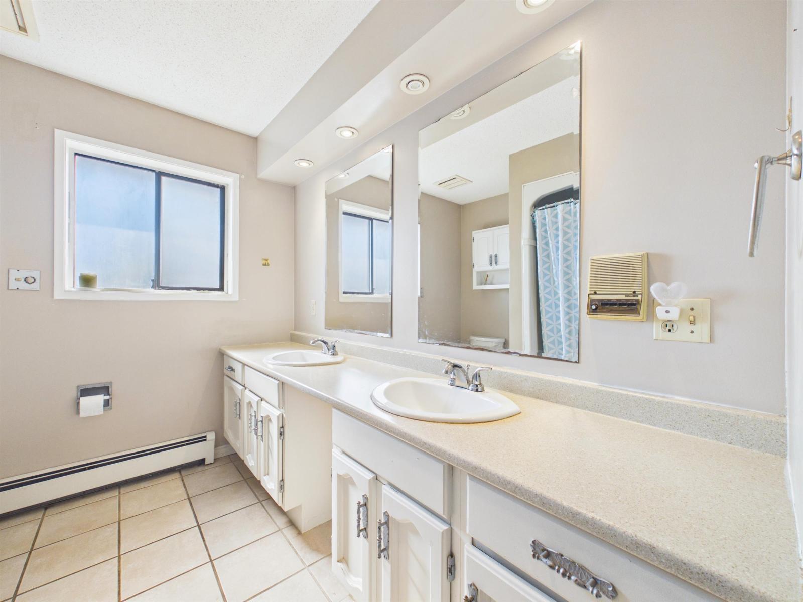 6631 Hopedale Road, Greendale, Sardis - Greendale, British Columbia  V2R 4L4 - Photo 12 - R3158281