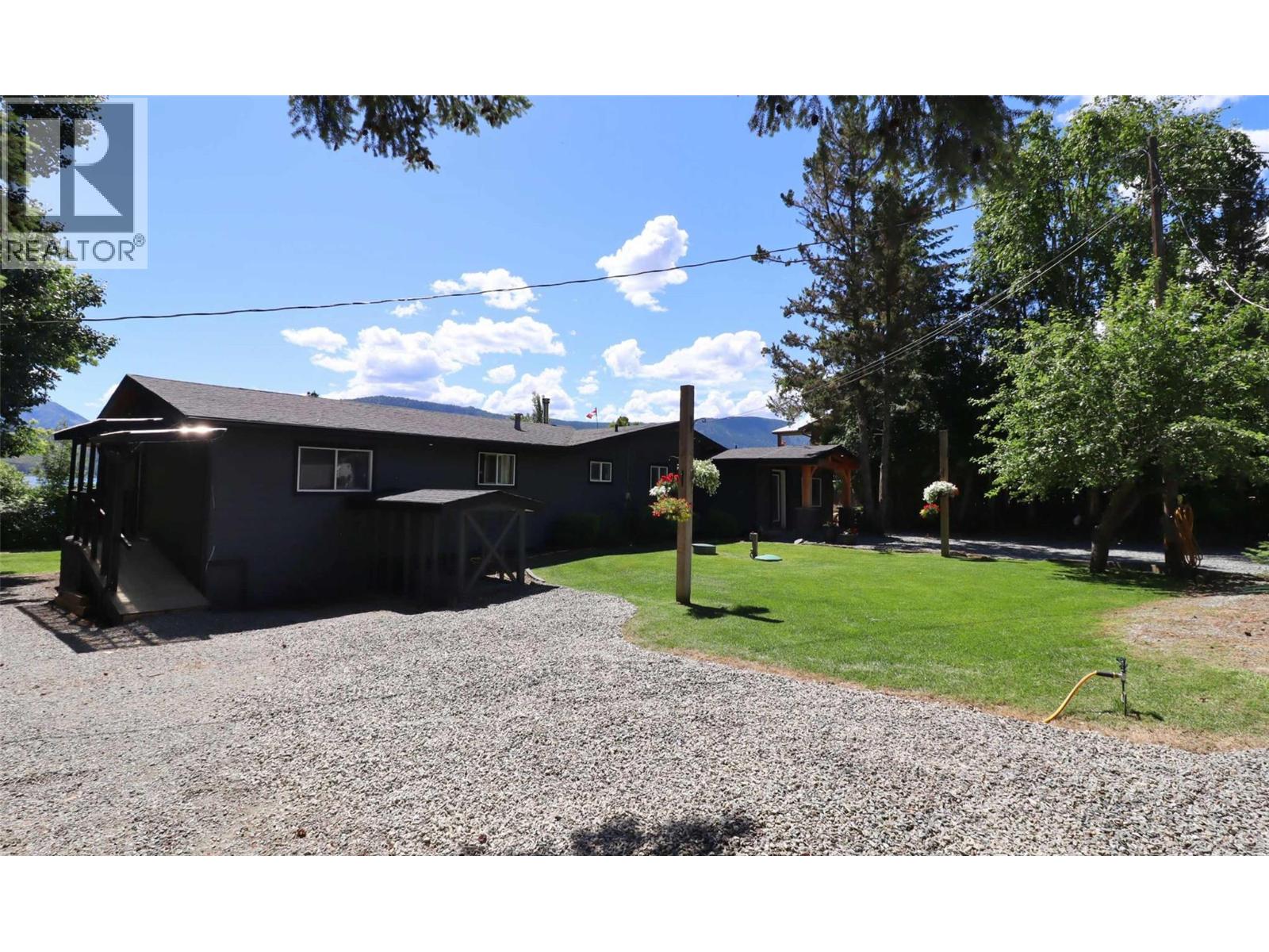 1475 Little Shuswap Lake Road, Chase, British Columbia  V0E 1M2 - Photo 9 - 10392855