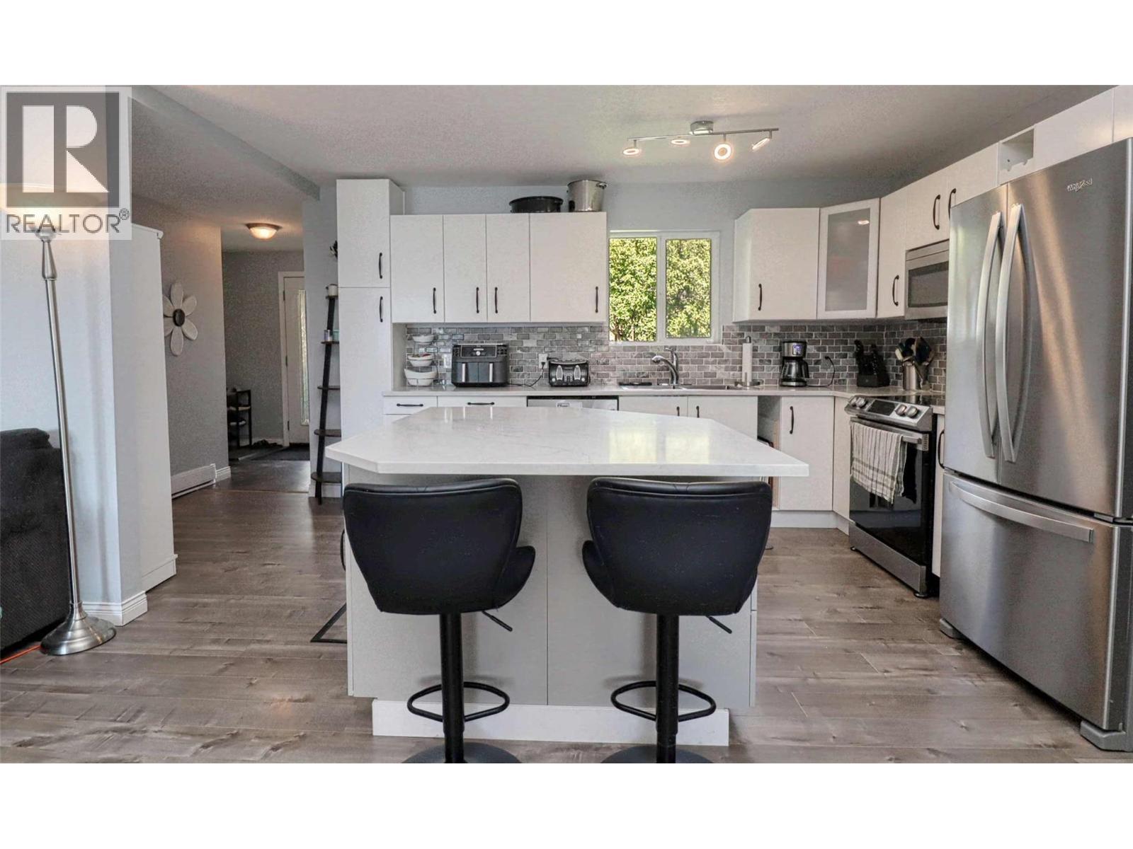 1475 Little Shuswap Lake Road, Chase, British Columbia  V0E 1M2 - Photo 28 - 10392855