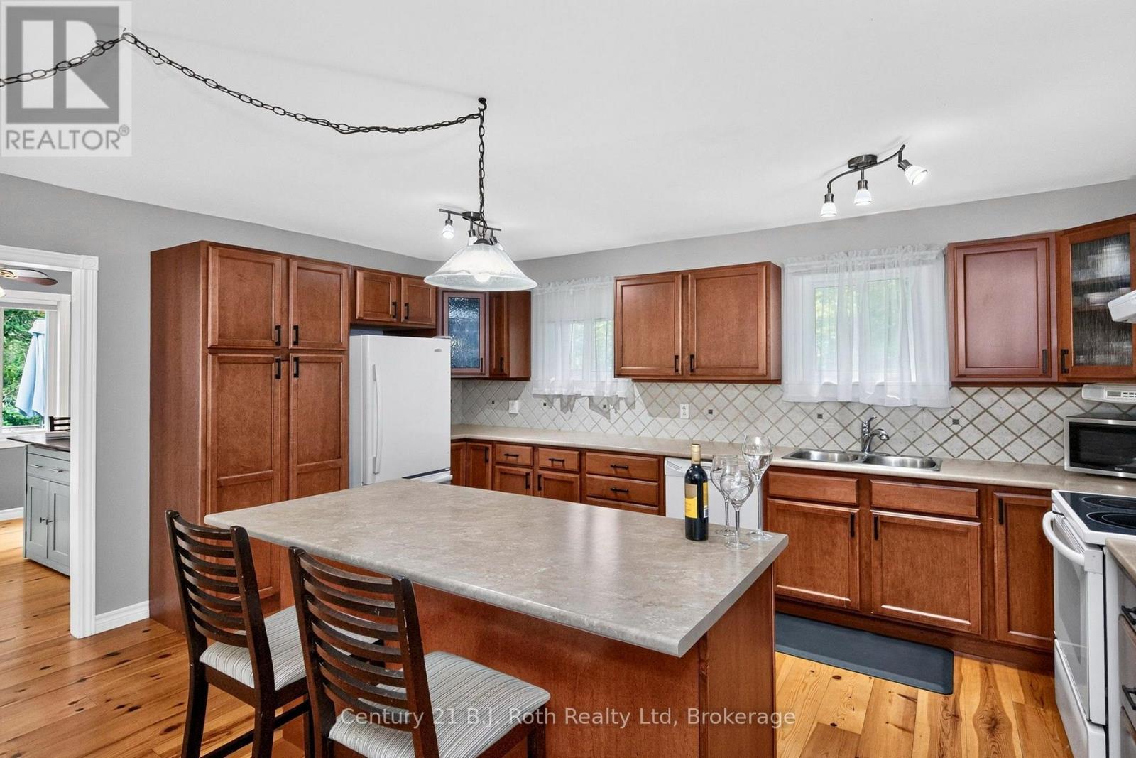 24 Crescent Drive, Tay, Ontario  L0K 2A0 - Photo 11 - S13712734