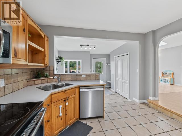 27 12th Avenue, Whitehorse, Yukon Y1A 4J5 - Photo 12 - 17645