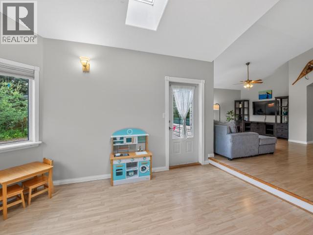27 12th Avenue, Whitehorse, Yukon Y1A 4J5 - Photo 24 - 17645
