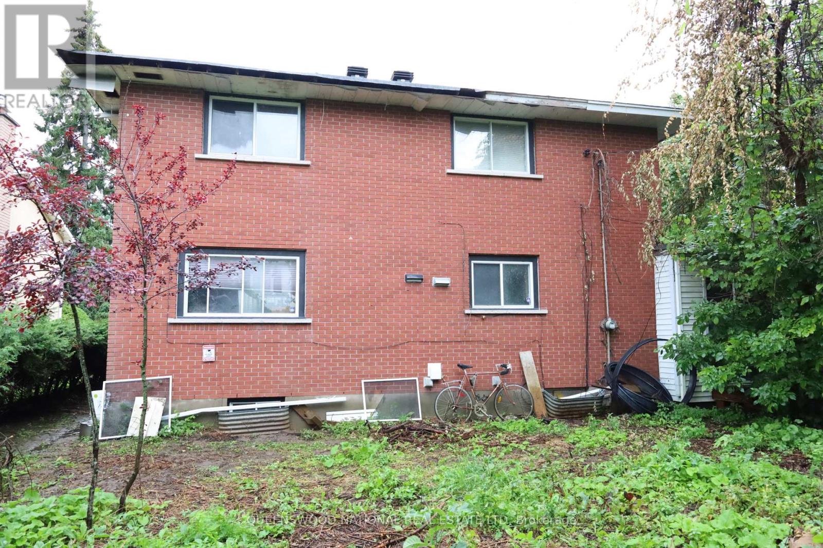 7 Burgess Avenue, Ottawa, Ontario  K2B 7W8 - Photo 4 - X13712746