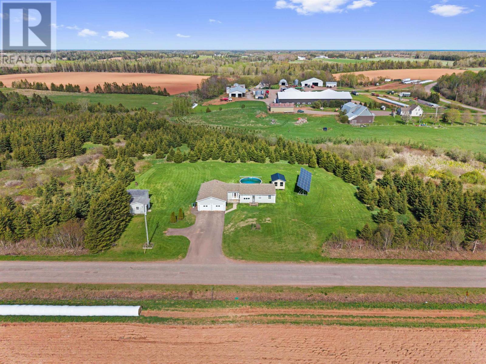 40 Dunbar Road, Alma, Prince Edward Island  C0B 1K0 - Photo 43 - 202621516
