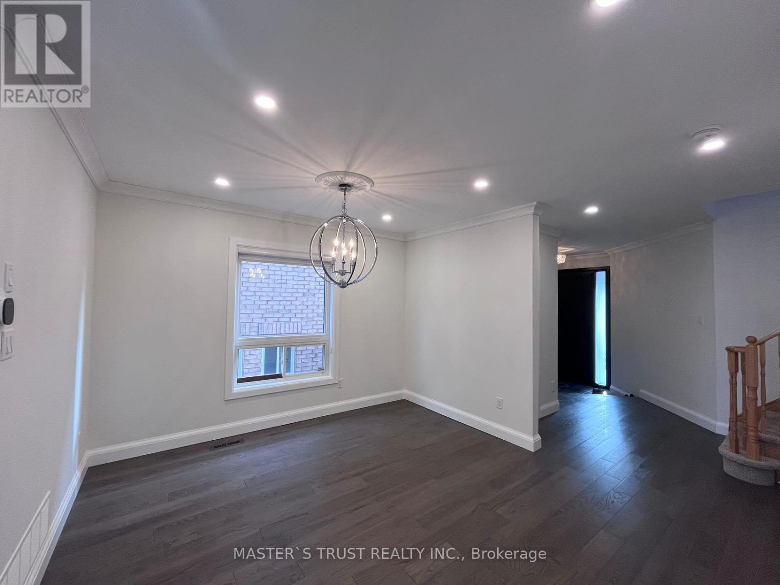 15 Mirando Street, Richmond Hill, Ontario  L4S 2W8 - Photo 4 - N13582406