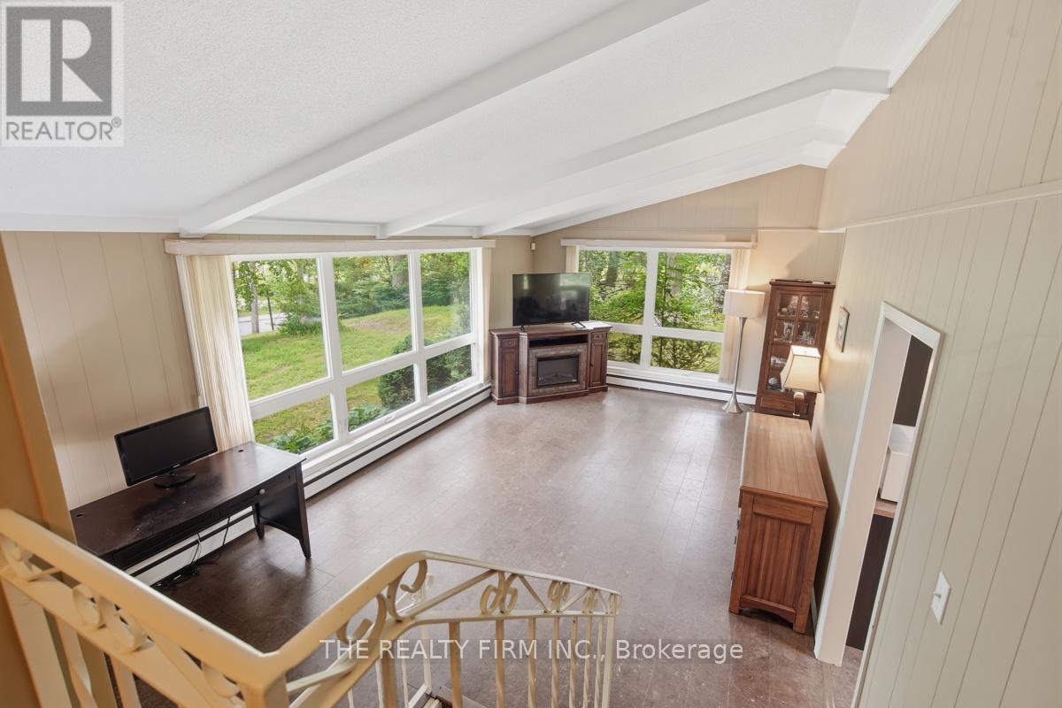48 Lake Road, Lambton Shores (Grand Bend), Ontario  N0M 1T0 - Photo 20 - X13712698