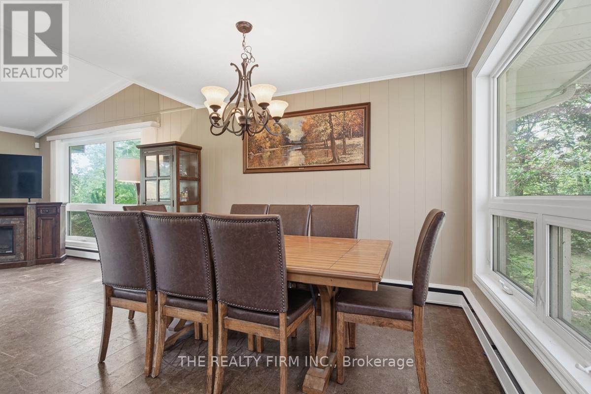 48 Lake Road, Lambton Shores (Grand Bend), Ontario  N0M 1T0 - Photo 22 - X13712698