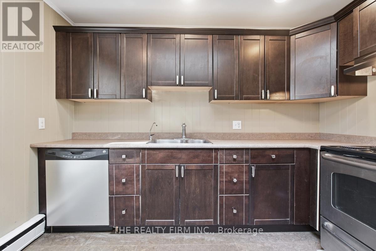 48 Lake Road, Lambton Shores (Grand Bend), Ontario  N0M 1T0 - Photo 25 - X13712698