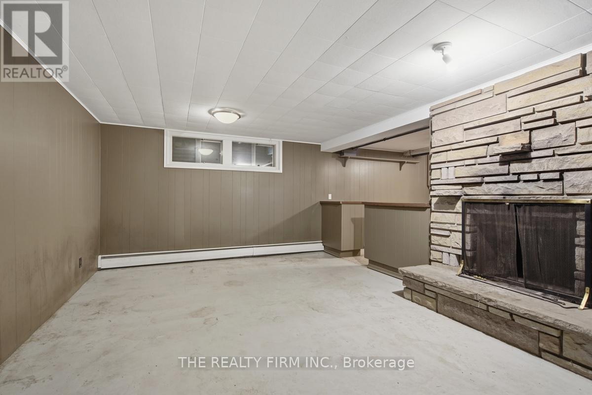 48 Lake Road, Lambton Shores (Grand Bend), Ontario  N0M 1T0 - Photo 38 - X13712698