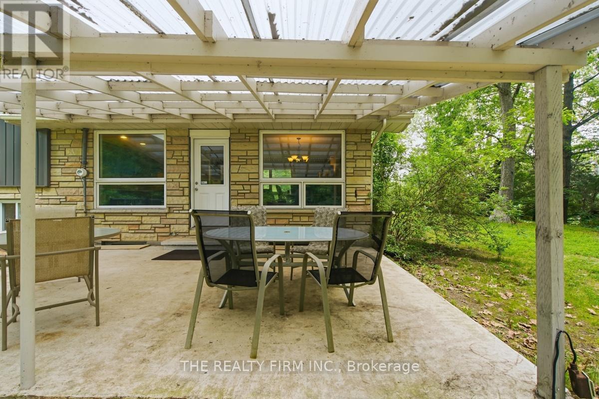 48 Lake Road, Lambton Shores (Grand Bend), Ontario  N0M 1T0 - Photo 45 - X13712698