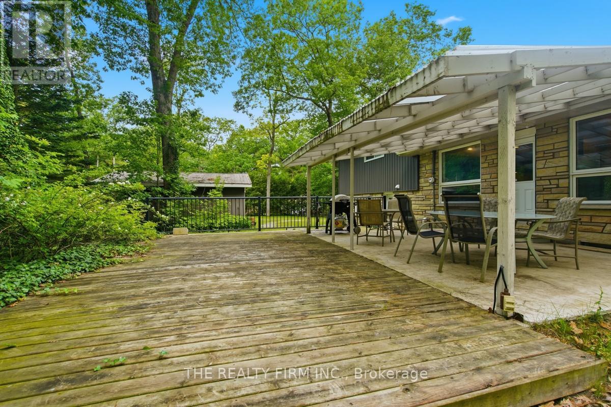 48 Lake Road, Lambton Shores (Grand Bend), Ontario  N0M 1T0 - Photo 46 - X13712698