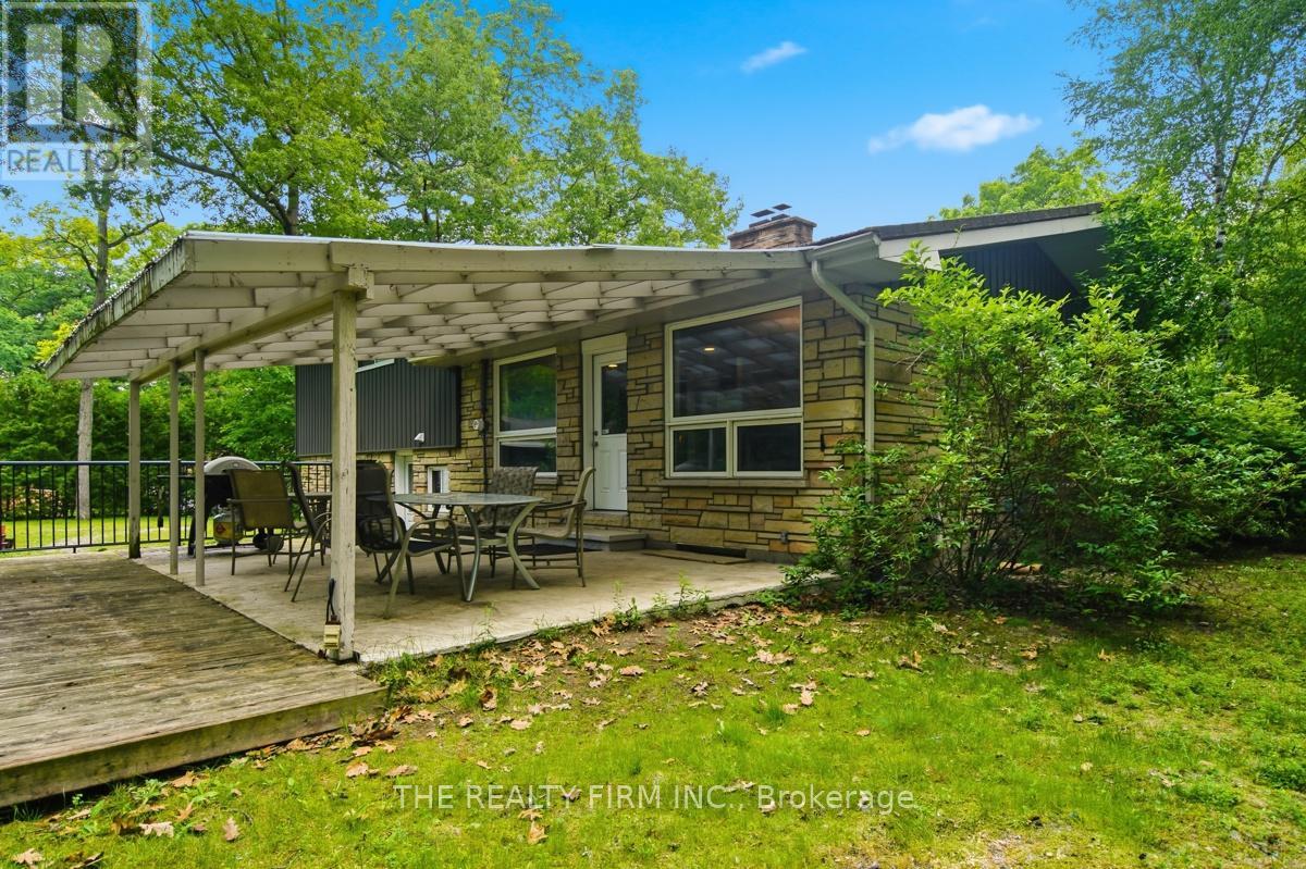 48 Lake Road, Lambton Shores (Grand Bend), Ontario  N0M 1T0 - Photo 50 - X13712698