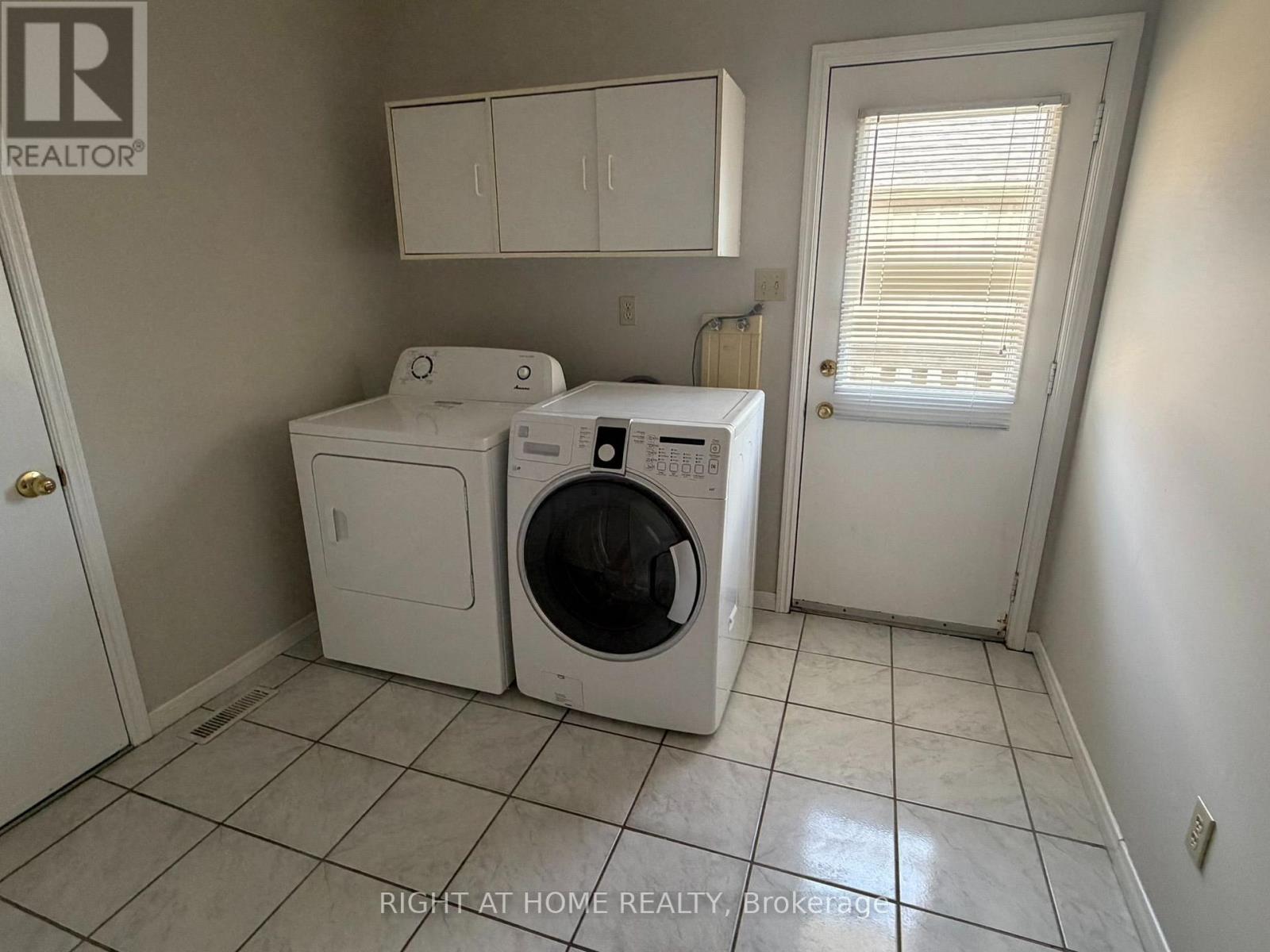 1004 Aldersbrook Road, London North (North I), Ontario  N6G 4N5 - Photo 18 - X13712784