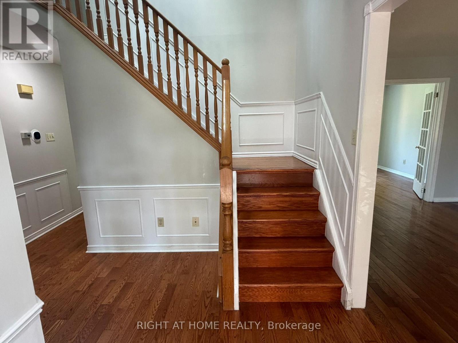 1004 Aldersbrook Road, London North (North I), Ontario  N6G 4N5 - Photo 3 - X13712784