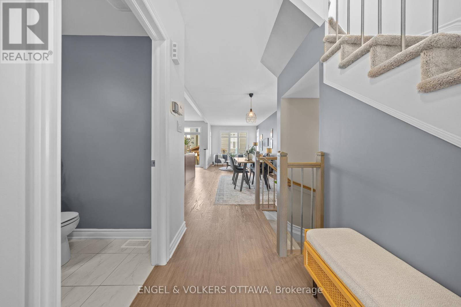 825 Loosestrife Way, Ottawa, Ontario  K1T 0L8 - Photo 3 - X13712742