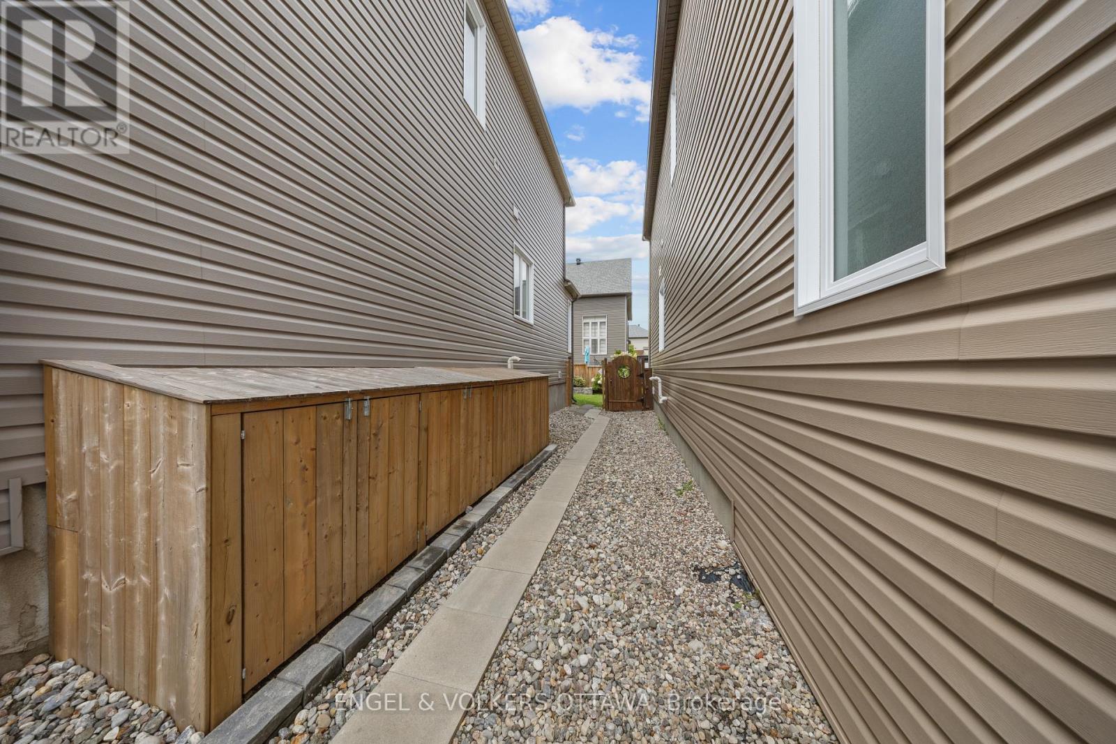 825 Loosestrife Way, Ottawa, Ontario  K1T 0L8 - Photo 37 - X13712742