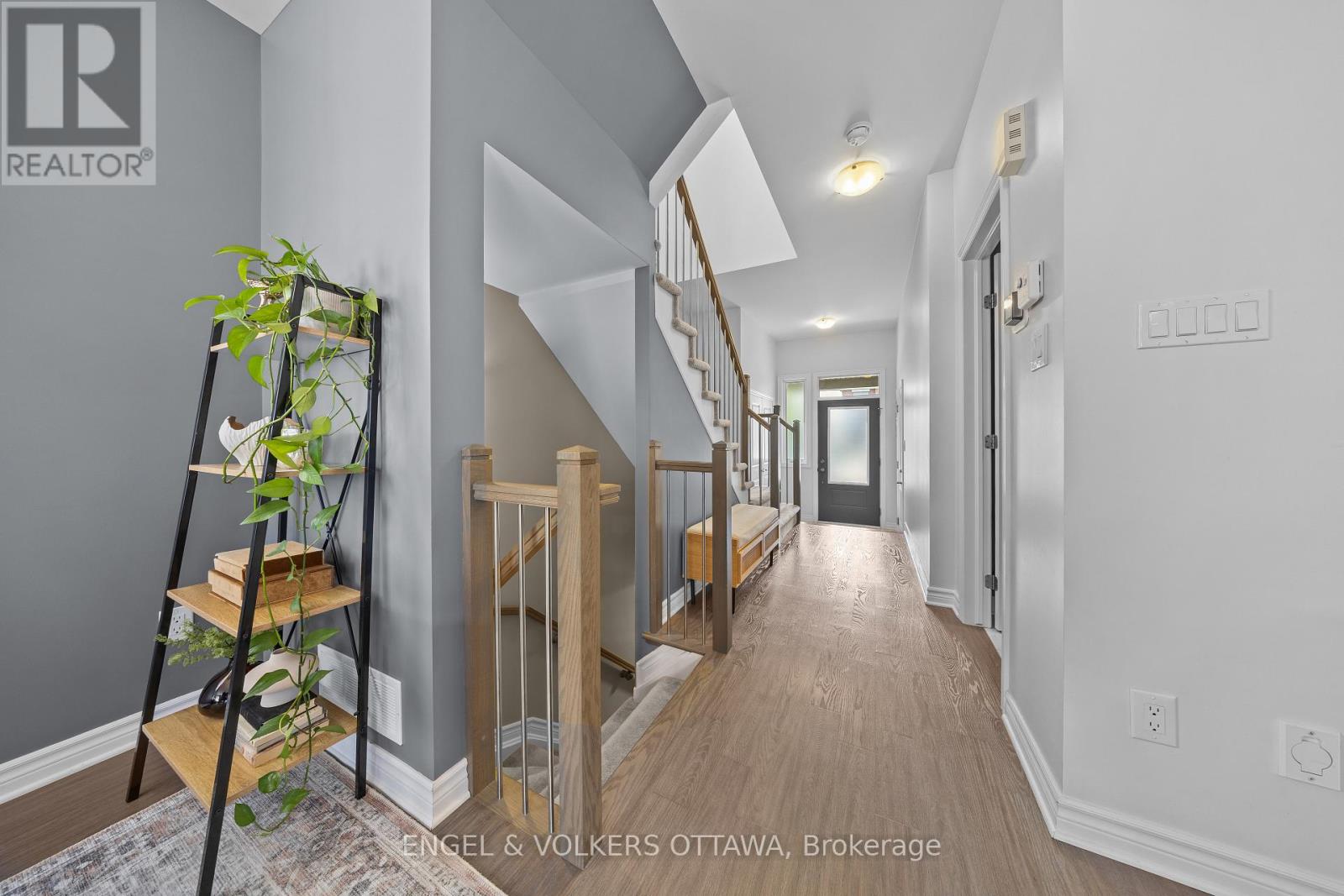 825 Loosestrife Way, Ottawa, Ontario  K1T 0L8 - Photo 4 - X13712742
