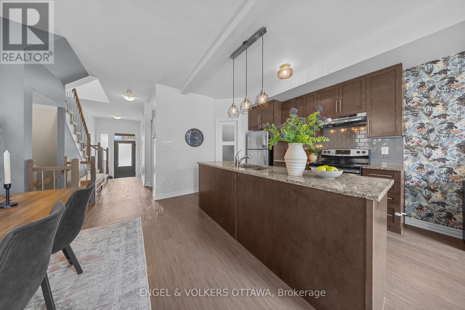825 Loosestrife Way, Ottawa, Ontario  K1T 0L8 - Photo 7 - X13712742
