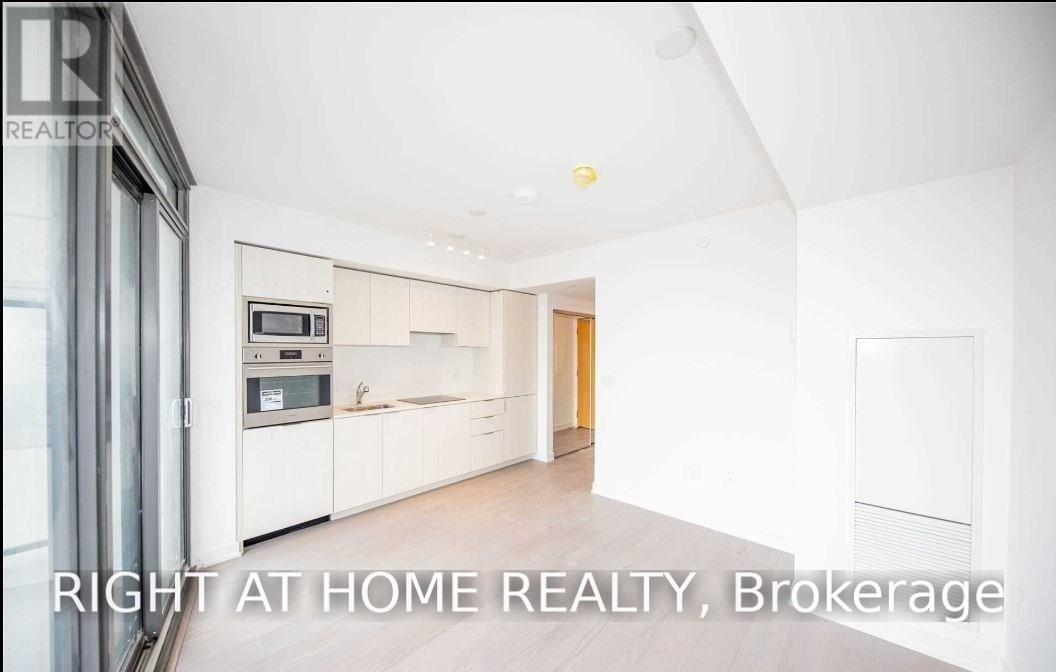 1112 - 11 Wellesley Street W, Toronto, Ontario  M4Y 0G4 - Photo 3 - C13712706