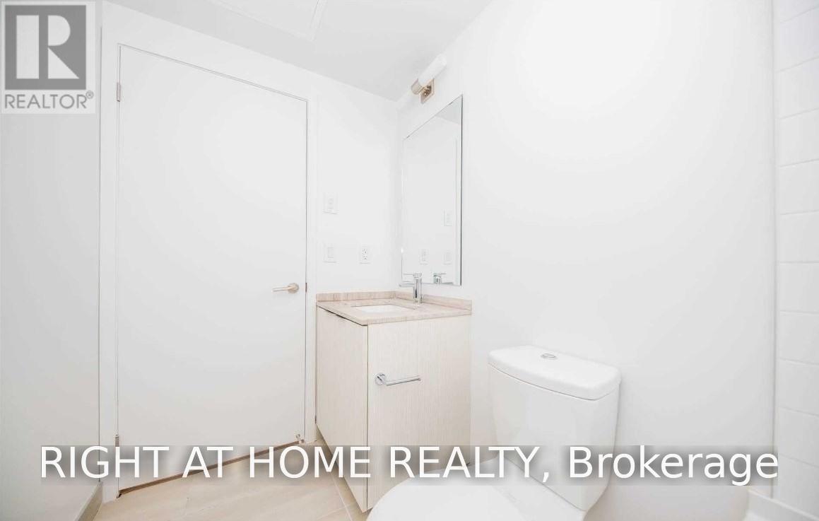 1112 - 11 Wellesley Street W, Toronto, Ontario  M4Y 0G4 - Photo 9 - C13712706