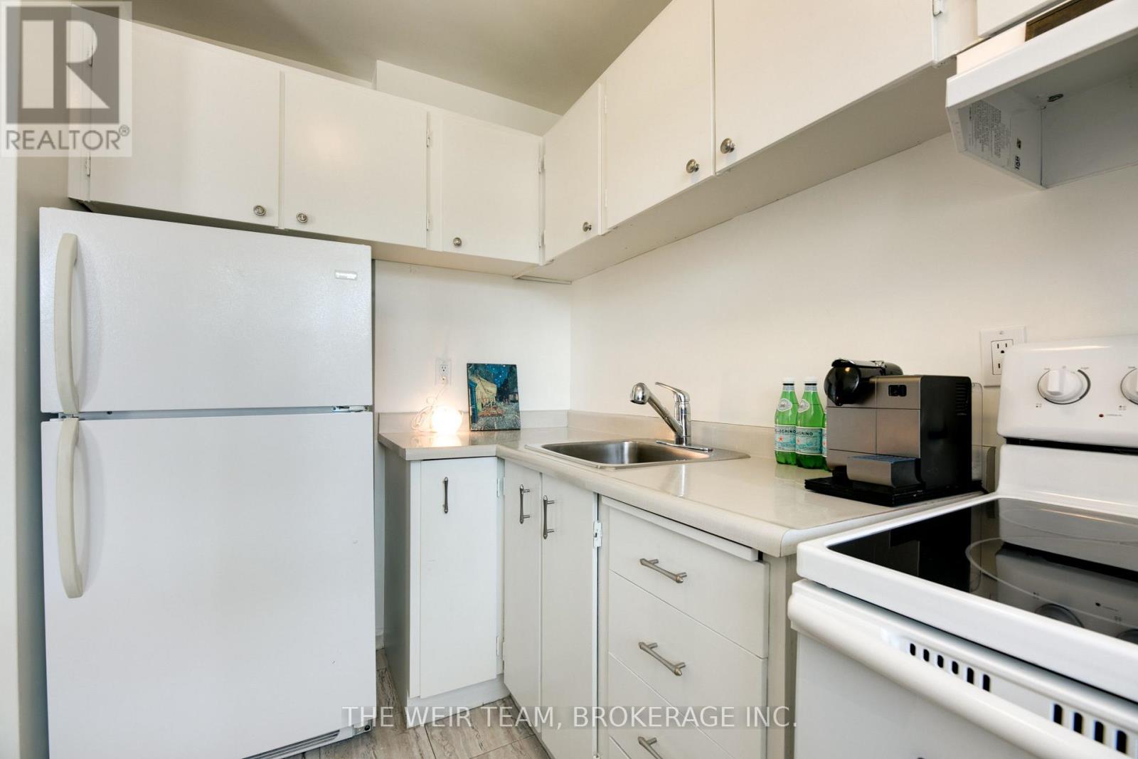 905 - 40 Homewood Avenue, Toronto, Ontario  M4Y 2K2 - Photo 21 - C13712732