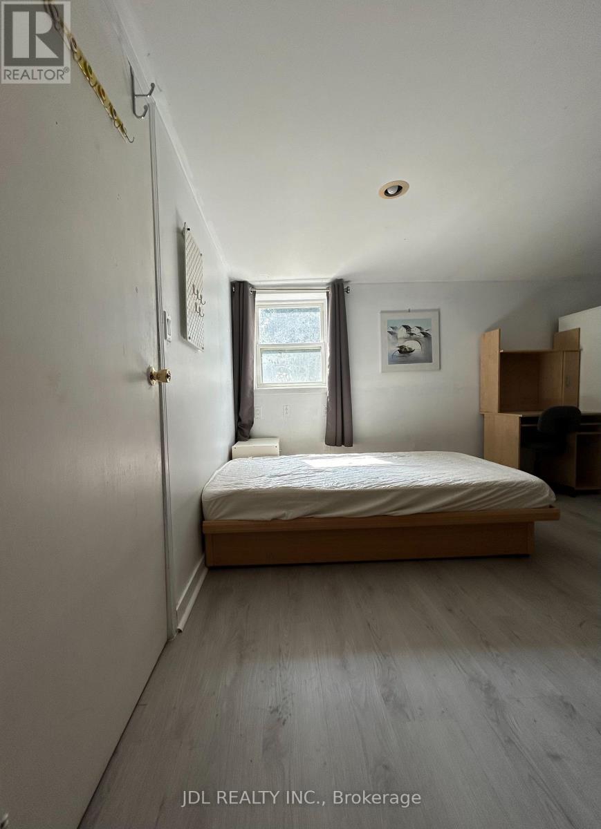 Renovated Master Bedroom - 186 Wilfred Ave Avenue, Toronto, Ontario  M2N 5C9 - Photo 2 - C13712778