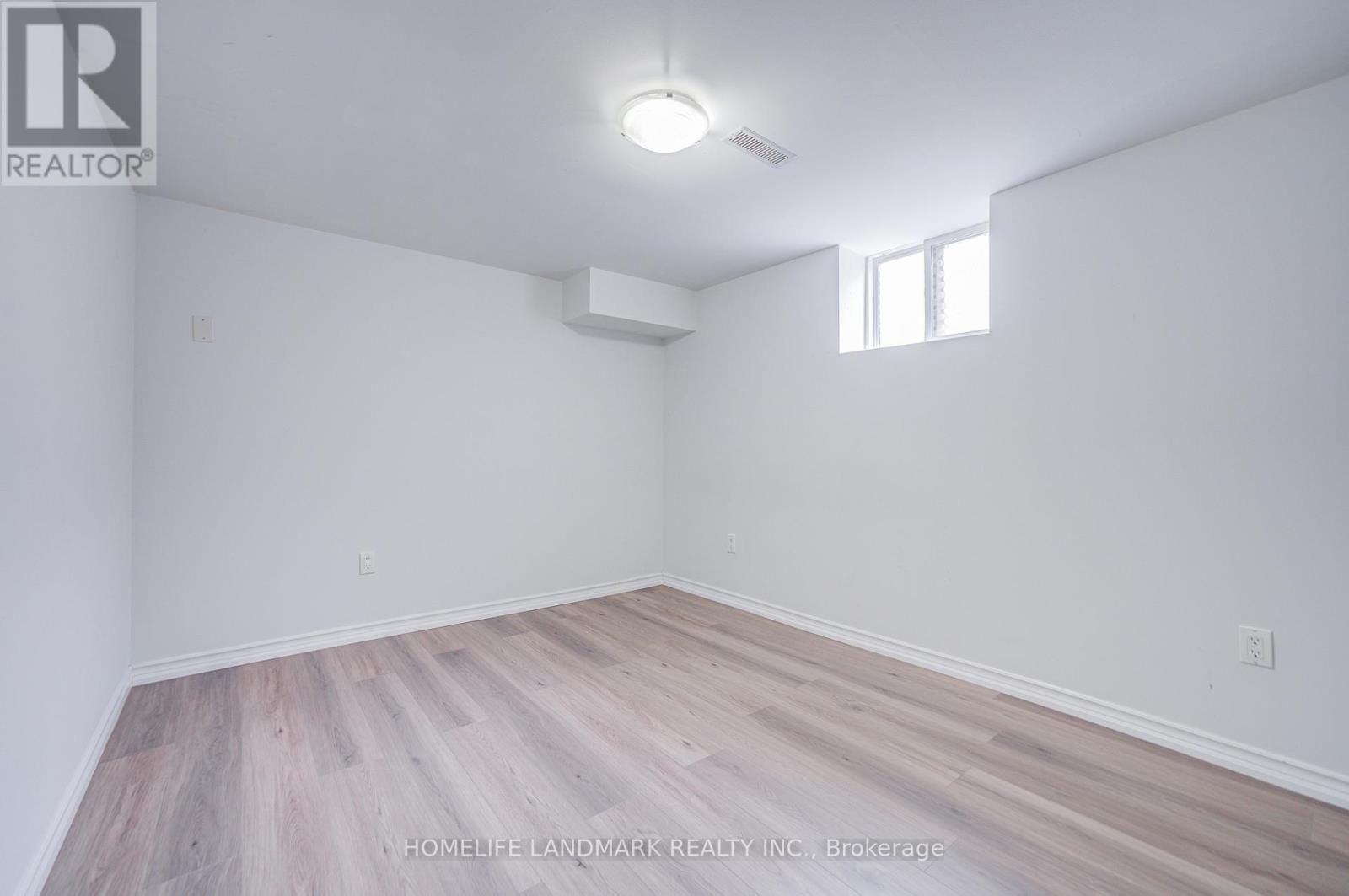964 Pharmacy Avenue, Toronto, Ontario  M1R 2G6 - Photo 28 - E13712684