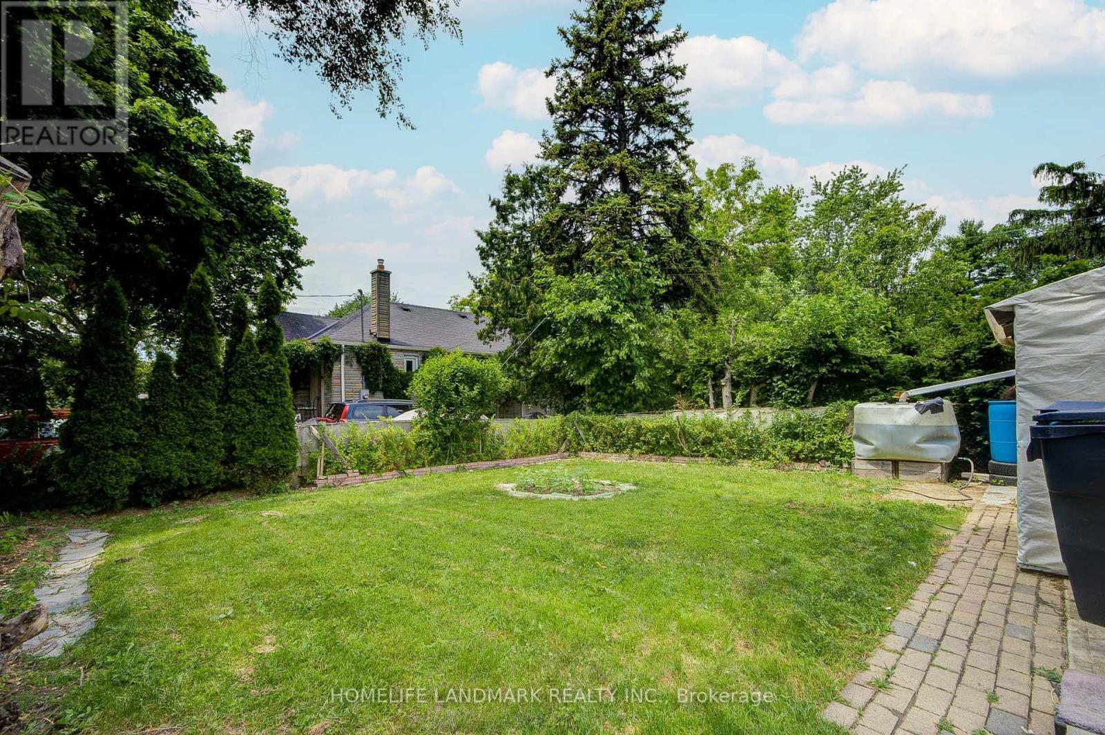 964 Pharmacy Avenue, Toronto, Ontario  M1R 2G6 - Photo 33 - E13712684