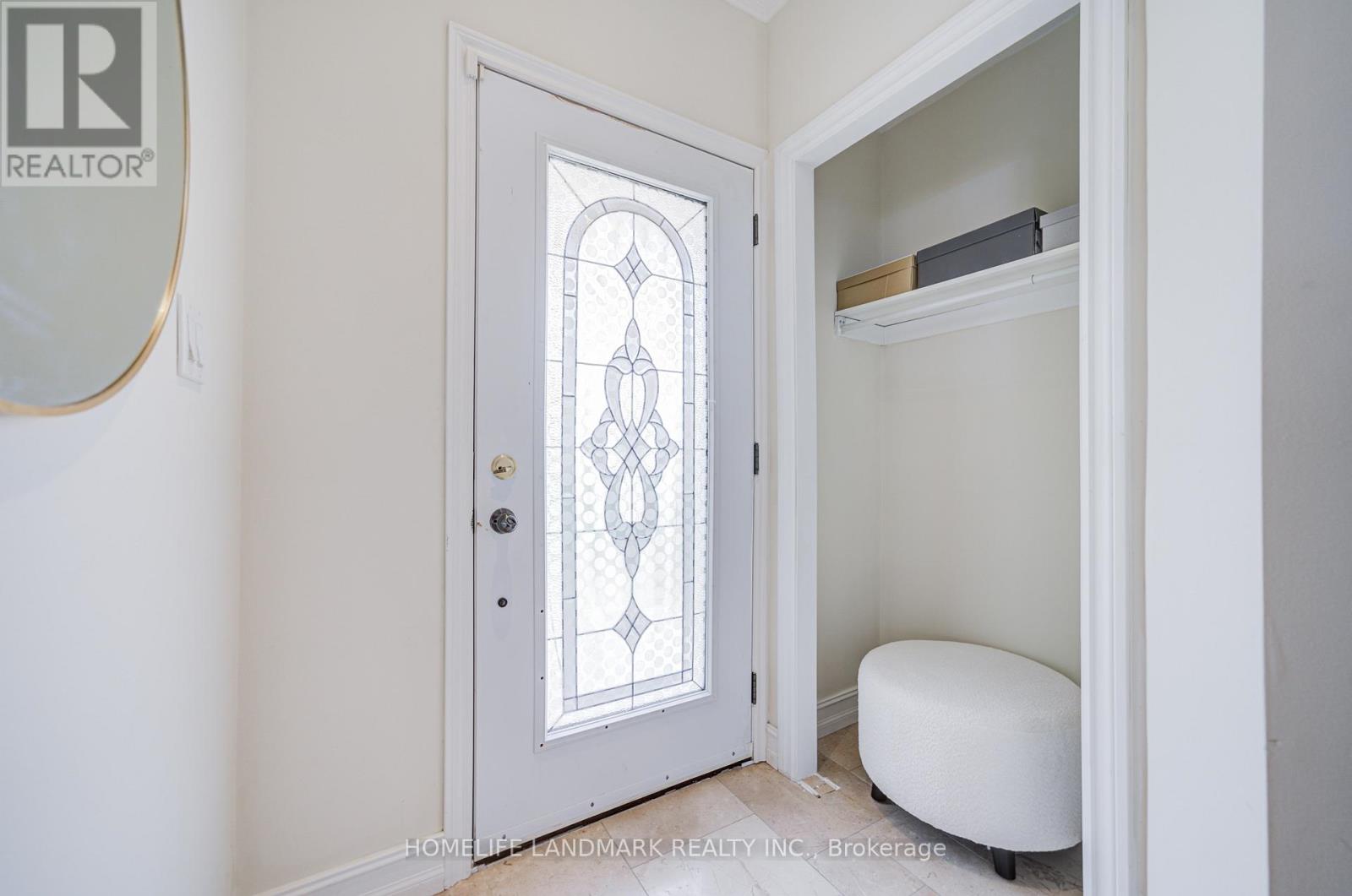 964 Pharmacy Avenue, Toronto, Ontario  M1R 2G6 - Photo 5 - E13712684