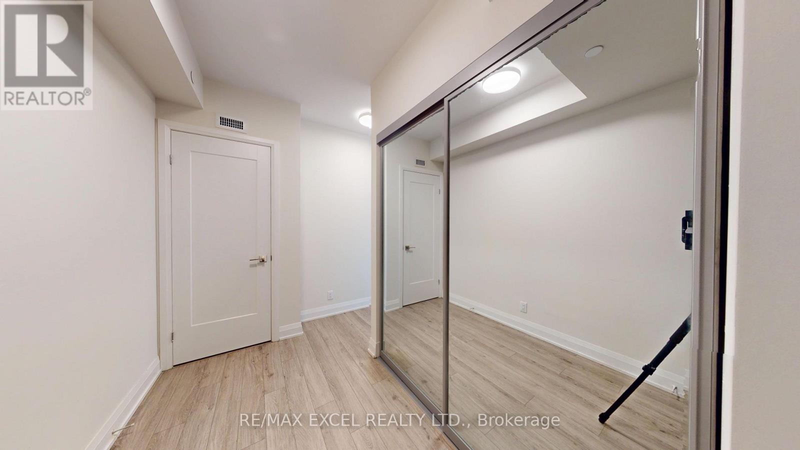 4507 - 8 Water Walk Drive, Markham, Ontario  L3R 6L4 - Photo 5 - N13712692