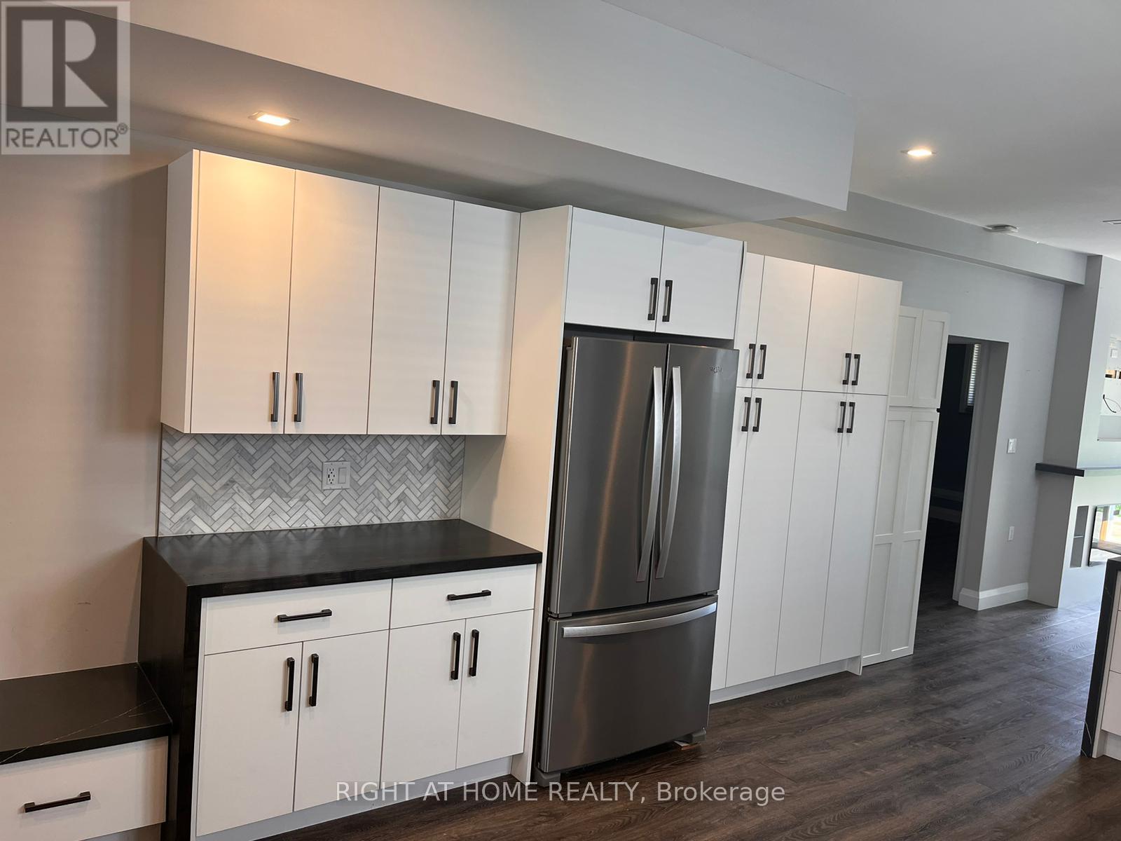 116 Maplewood Drive, Essa, Ontario  L0M 1B4 - Photo 10 - N13712720