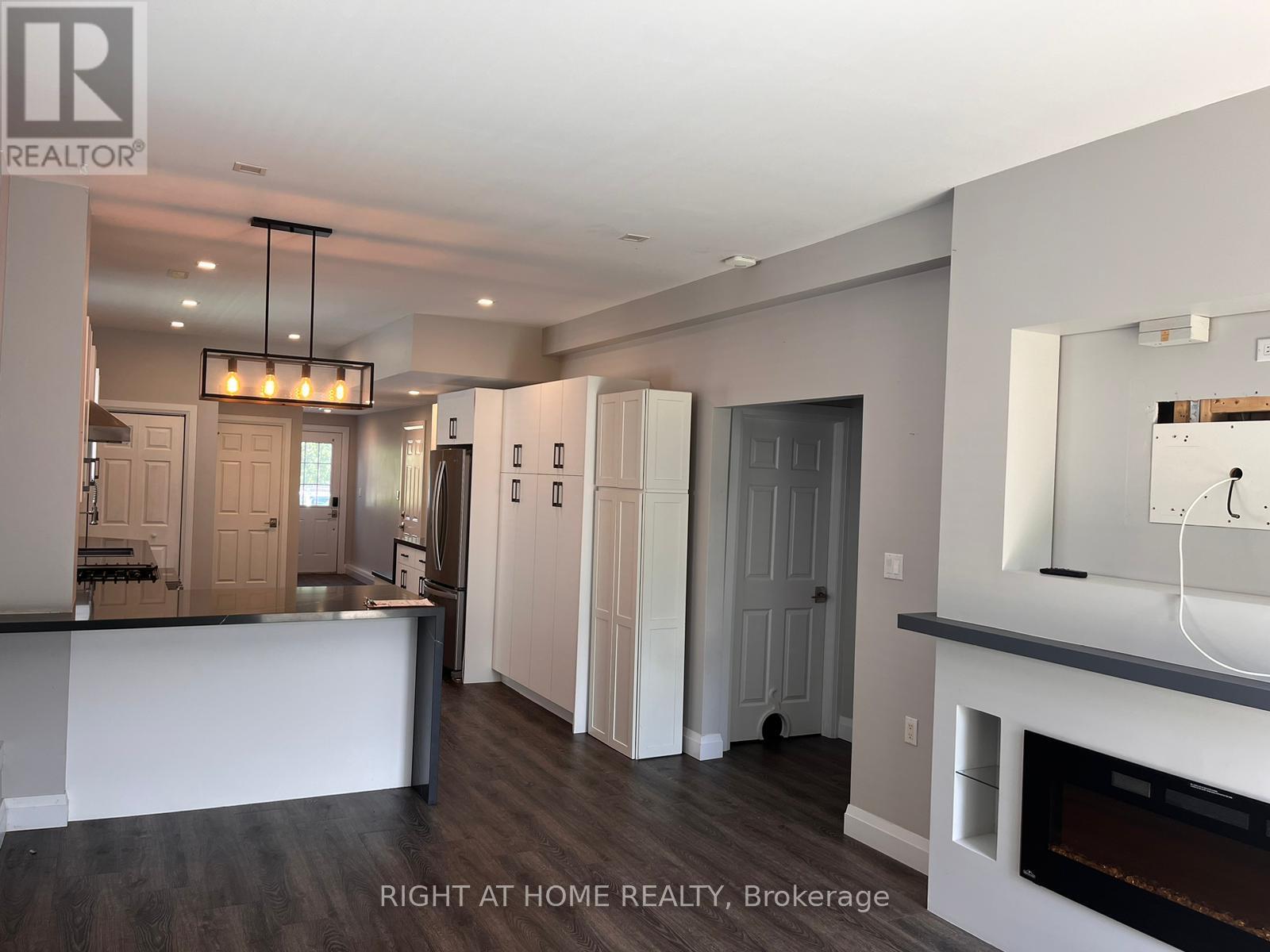 116 Maplewood Drive, Essa, Ontario  L0M 1B4 - Photo 4 - N13712720