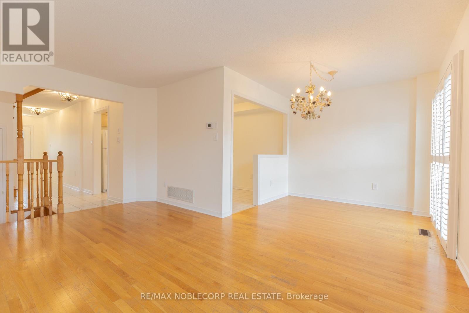 28 Opera Place, Vaughan, Ontario  L4L 8Y8 - Photo 12 - N13712762