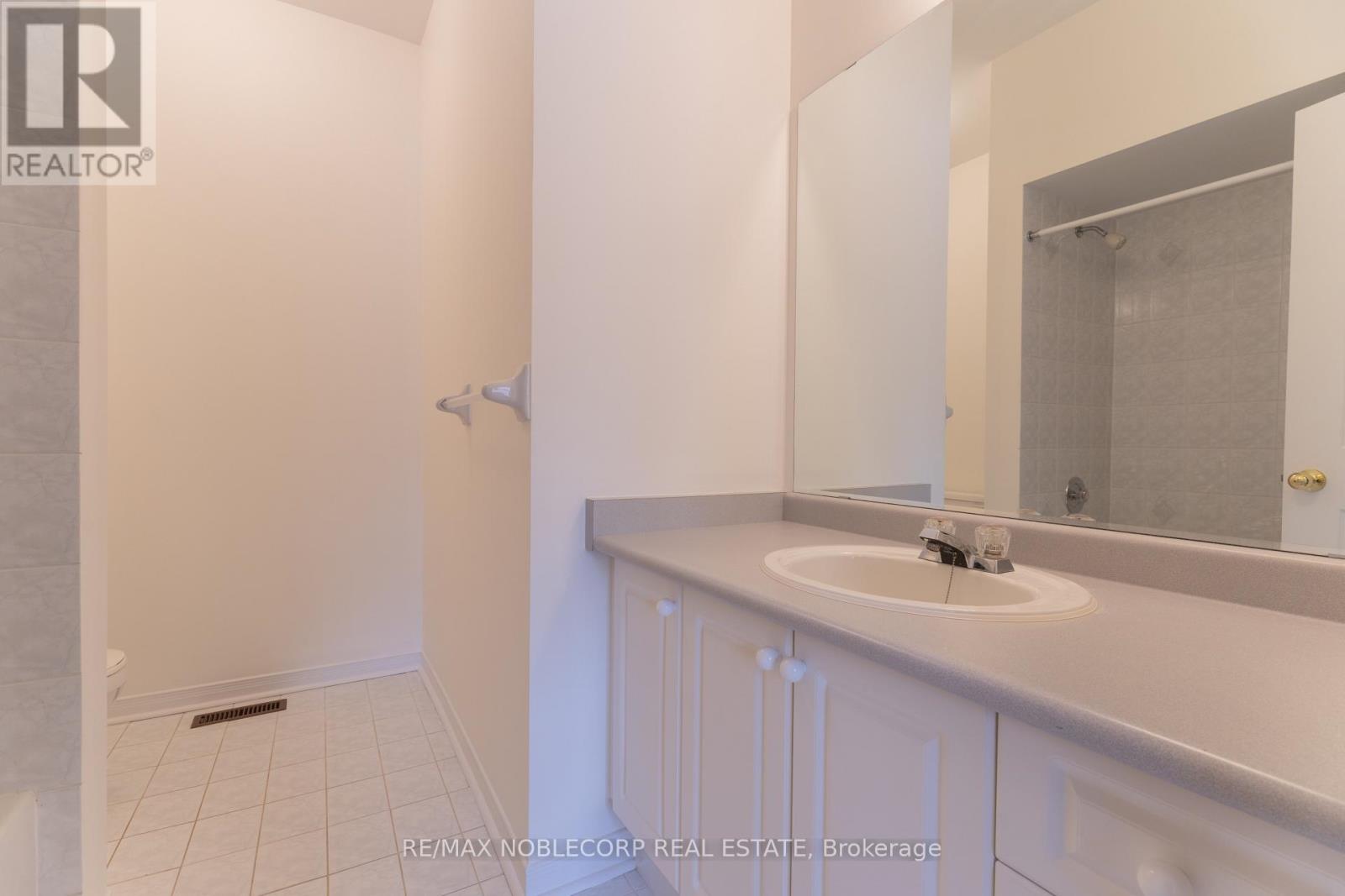 28 Opera Place, Vaughan, Ontario  L4L 8Y8 - Photo 32 - N13712762
