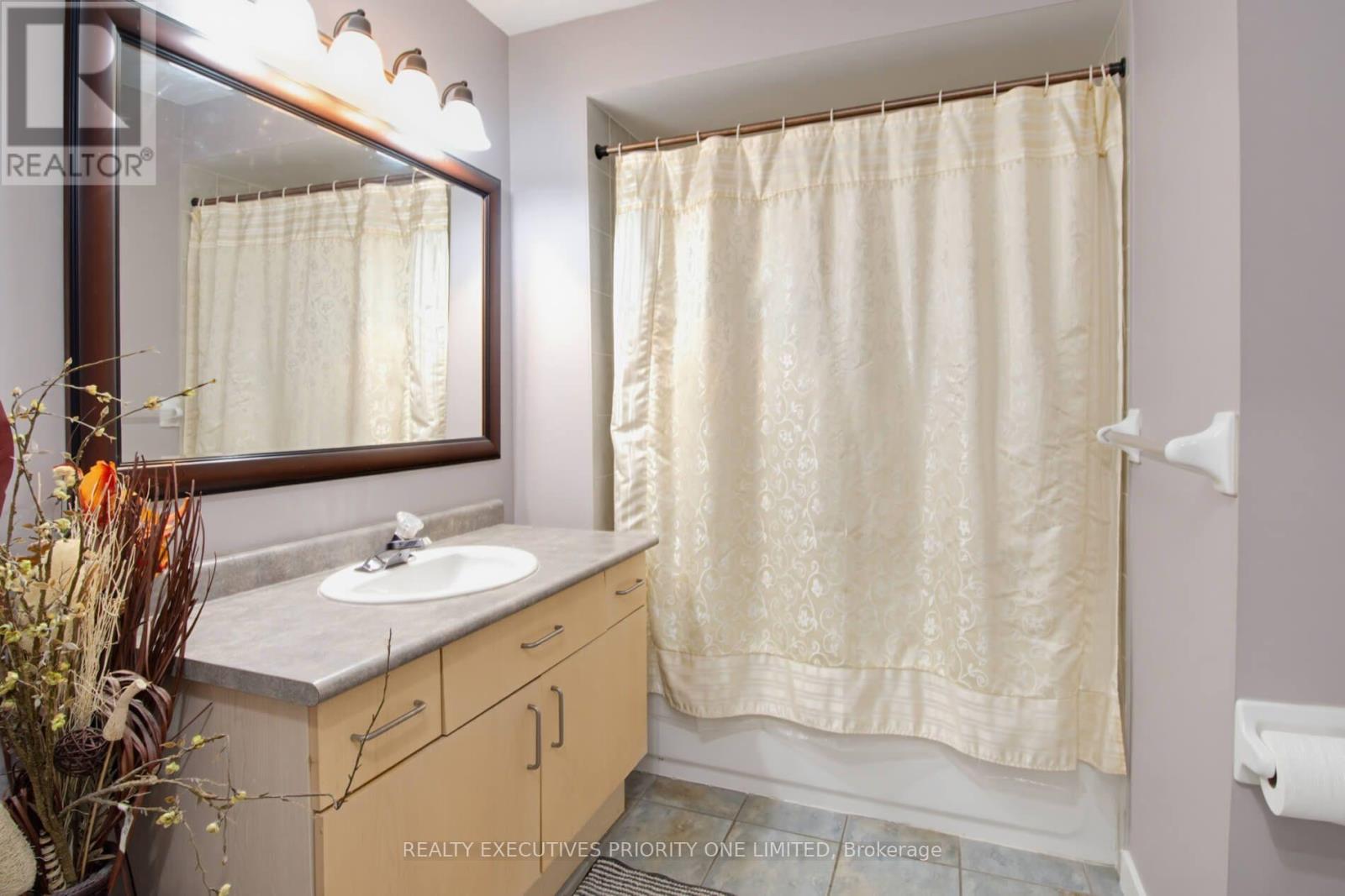 596 Napa Valley Avenue, Vaughan, Ontario  L4H 1R1 - Photo 19 - N13712780