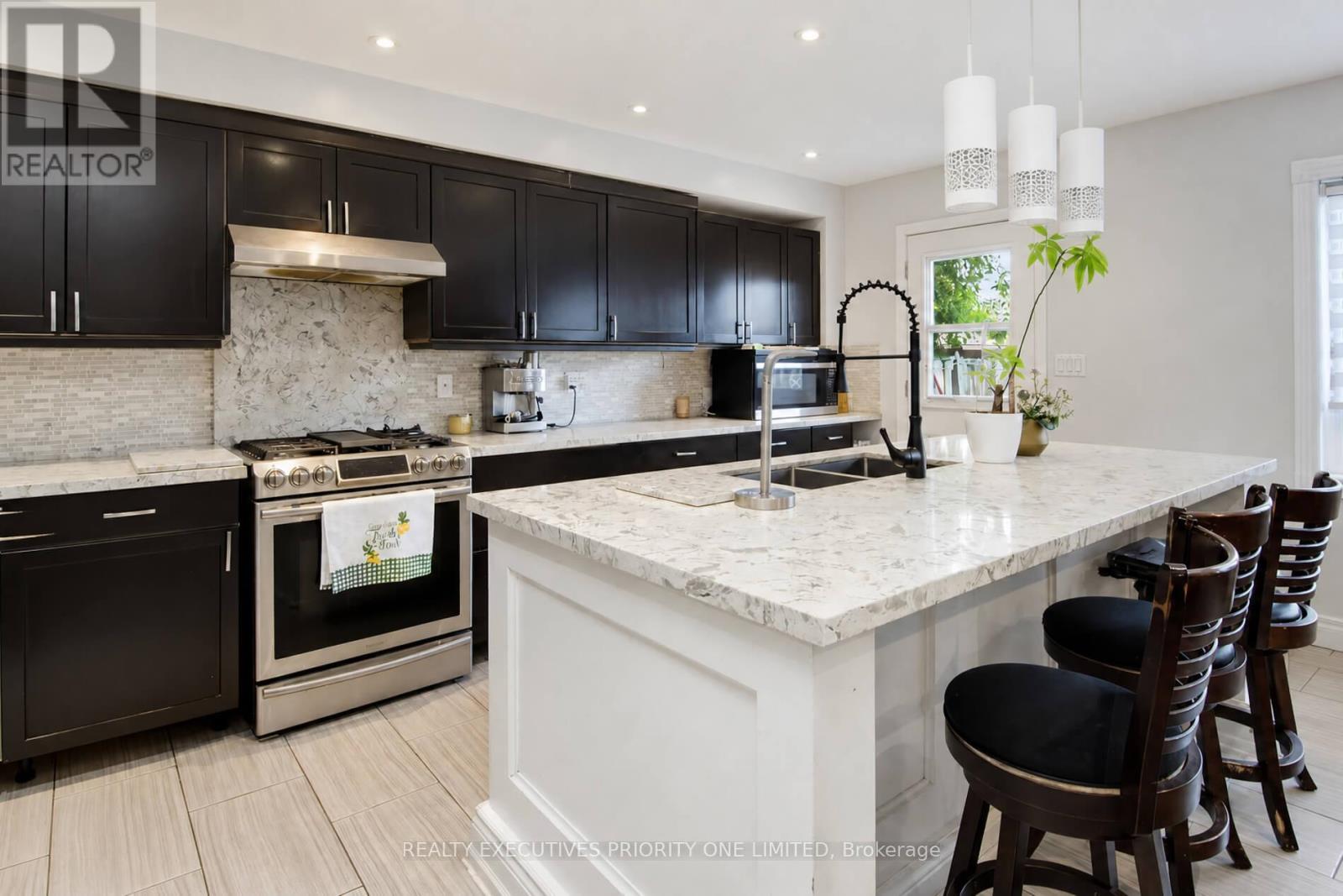 596 Napa Valley Avenue, Vaughan, Ontario  L4H 1R1 - Photo 8 - N13712780