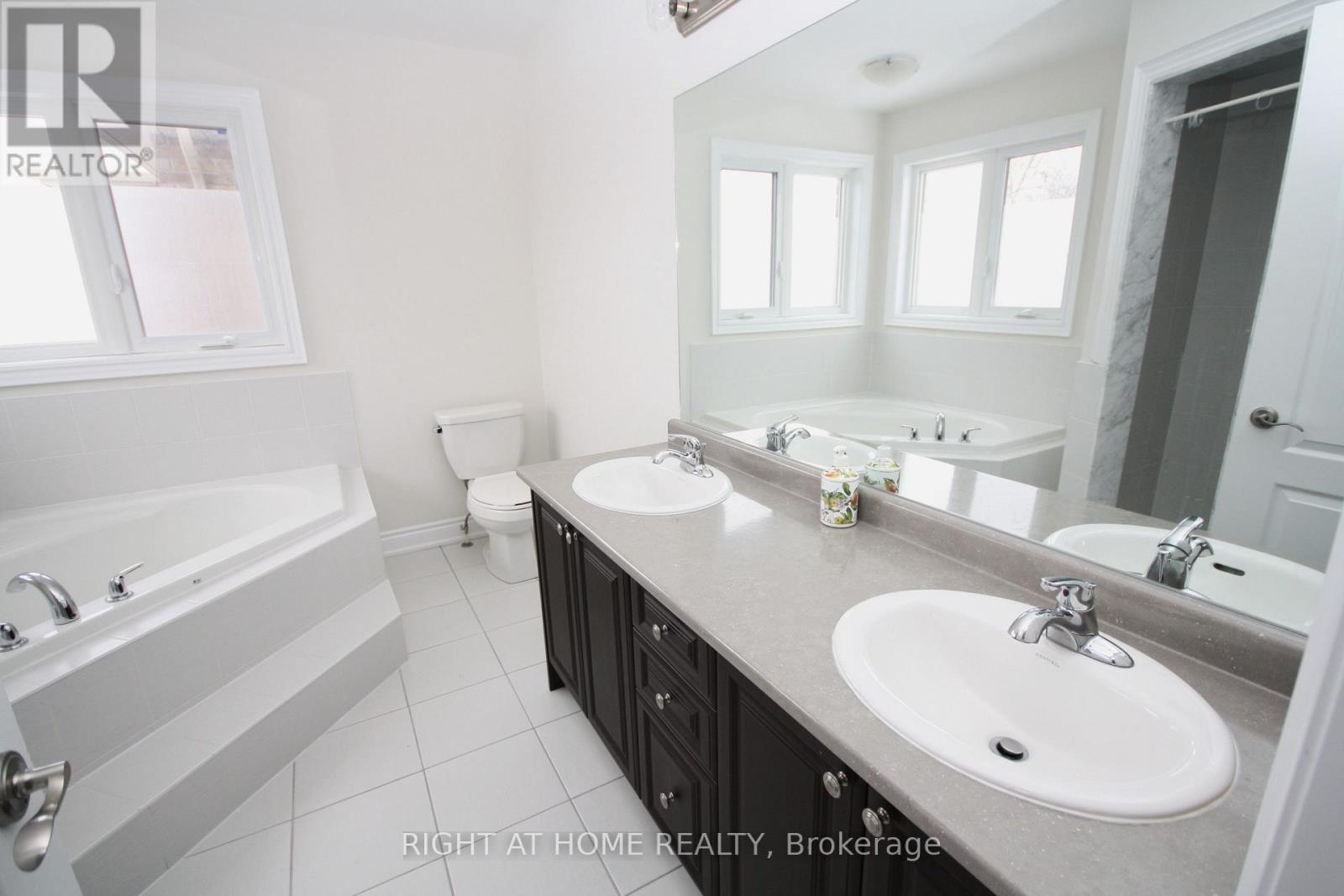 66 White Crescent, Barrie (Holly), Ontario  L4N 5Z9 - Photo 13 - S13712736